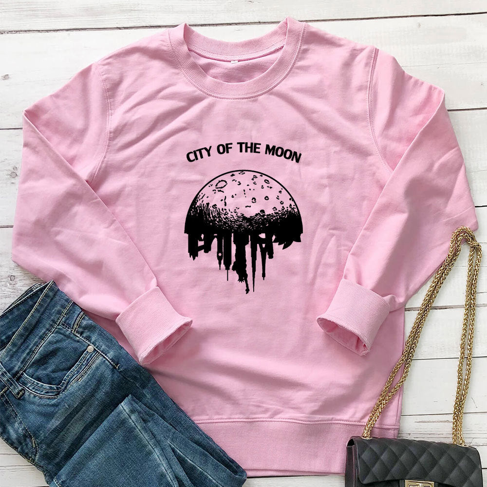 Moon print round neck long sleeved sweatshirt